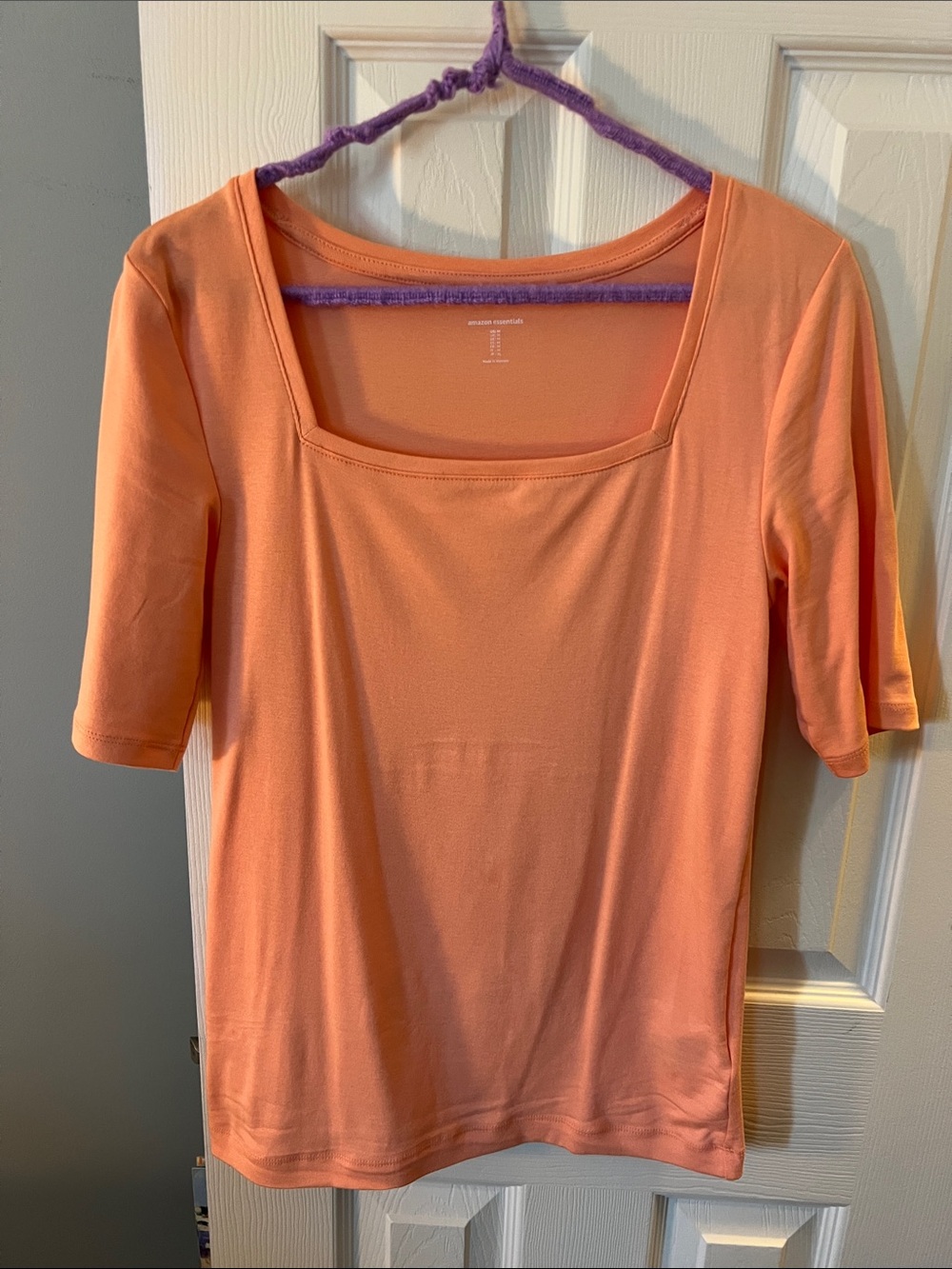 Light Coral Square-Neck Women’s Top; Size Medium